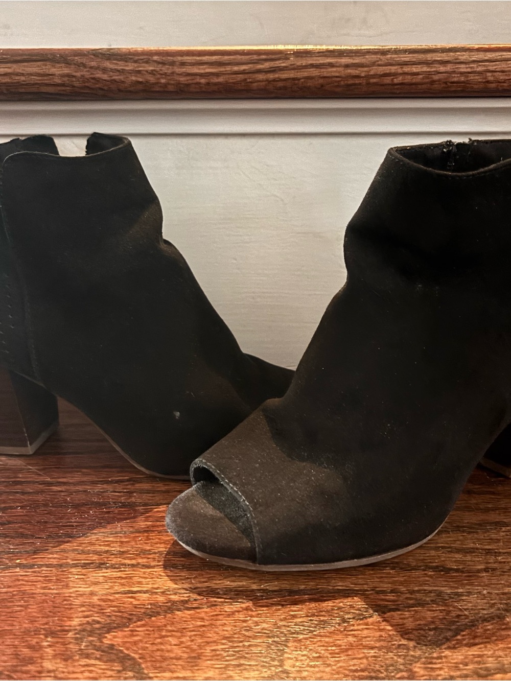 Old Navy Black Open-Toe Booties